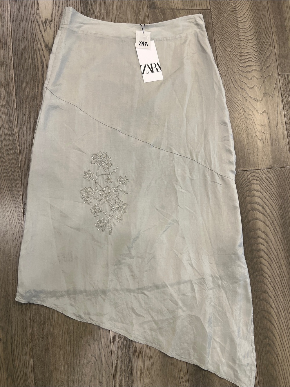 Zara light cream midi skirt with floral embroidery